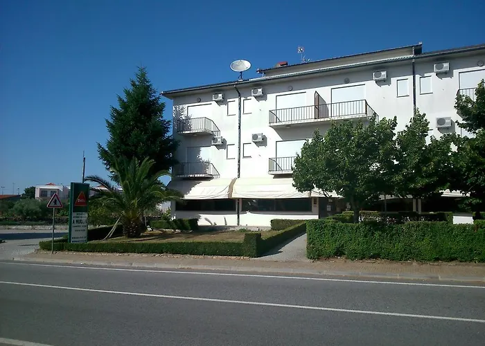 A Muralha 3* Almeida